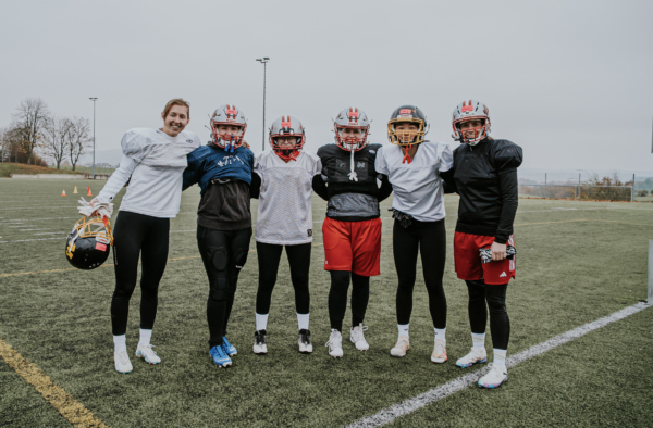 Die Spielgemeinschaft Cowboys/Razorbacks war beim Herbst-Camp der Schwäbisch Hall Unicorns Women. Zwei Tage Football-Training, Theorie und Scrimmage!